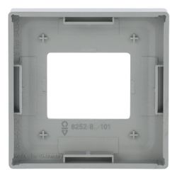 Busch Jäger Zentralscheibe alusilber 8252-83-101 für Busch-Radio DAB+ 8215 U-101 Bt... BJ-2CKA008200A0252 4011395304686 (Abb. 1)