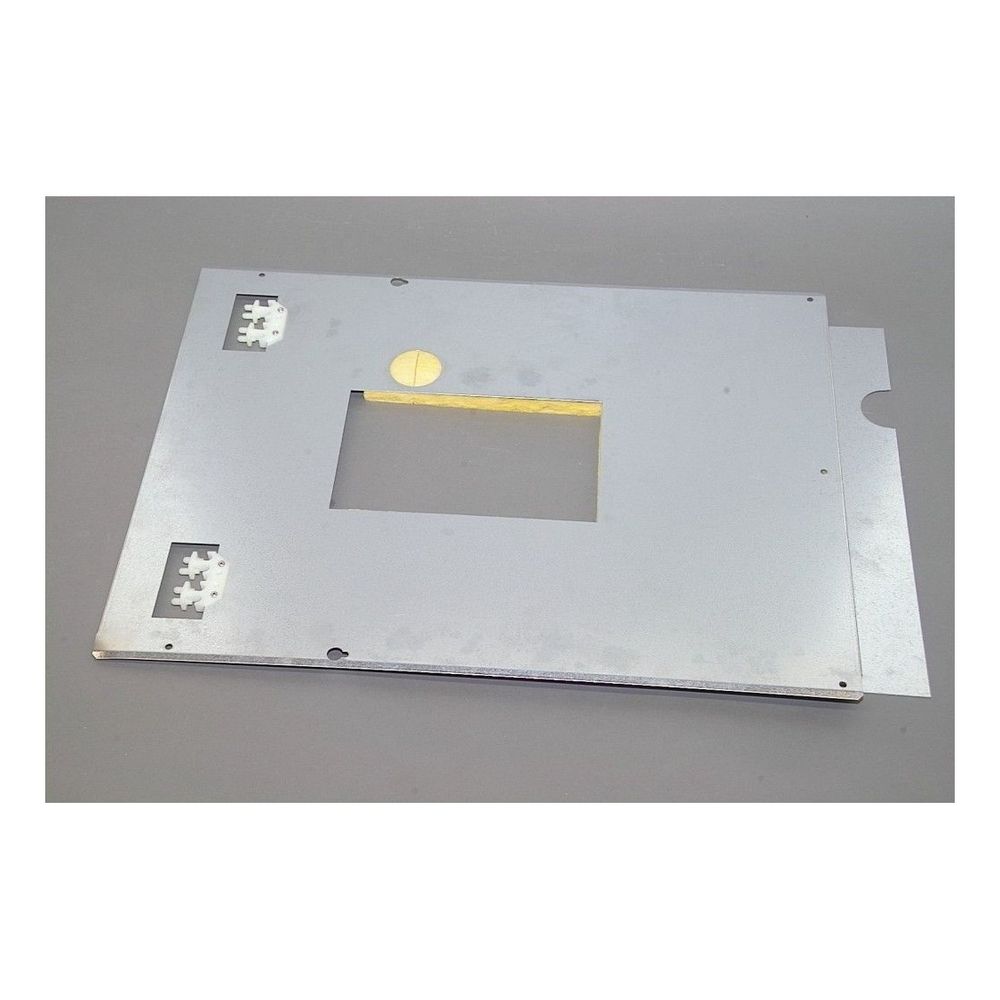 Brötje Verkleidungsdeckel Mitte für SGB 215–300... BROETJE-7637960 4017042146074 (Abb. 1)