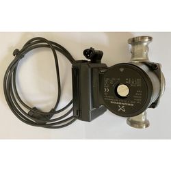 Danfoss Umwälzpumpe UPM2 K 25-70N und Volex, inklusive Volexstecker und Blindstecker,... DANFOSS-148L2750 5715162697894 (Abb. 1)