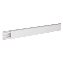 hager Leitungsführungskanal mit Trennwand PVC LF 20x35mm verkehrsweiß... HAGER-LF2003609016 4012740011730 (Abb. 1)