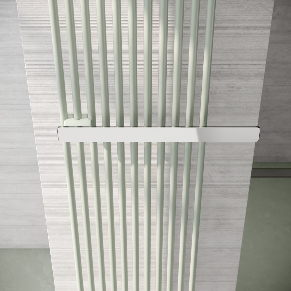 Kermi Pio plus Badheizkörper Bügel aus Edelstahl poliert 1800x46x389mm 740W bei ... KERMI-E7N1V180039UXDK 4063769312834 (Abb. 2)