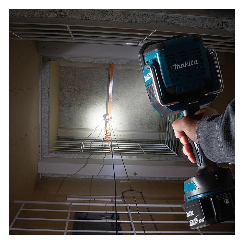 Makita Akku-LED-Arbeitsleuchte DML812, 18 V, 1.250 lm, 640 m Leuchtweite... MAKITA-DEBDML812  (Abb. 12)