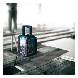 Makita Akku-Baustellenradio DMR112, 7,2-18V, IP64, 282x163x294mm... MAKITA-DMR112 0088381870160 (Abb. 1)