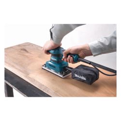 Makita Schwingschleifer BO3711J, 190W, 93x185mm, 1,6kg... MAKITA-BO3711J  (Abb. 1)